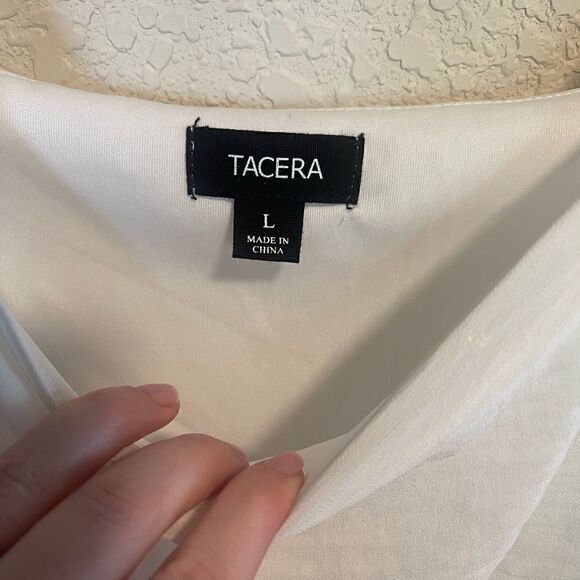 Tacera- White Tiered Dress, Size Large - Picture 5 of 11